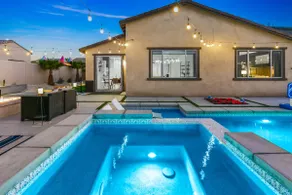 New Pool+Spa+Games+Large BBQ+Designer+Beautiful - Image 4