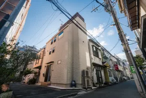 Entire Fully-renovated House in Shibuya City - Image 3