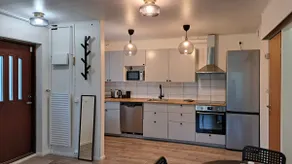 One bedroom in a detached house - Image 4