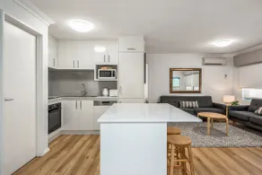 Staywest 18 - Subiaco Village 3 bed 2 bath - Image 4