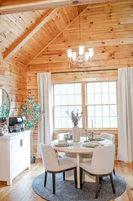 Log Cabin: Cozy Creekside Cabin in Great Location - Image 5