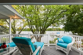 Charming Hideaway By The Water - Image 5