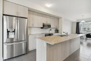 A Brand New 4BR Townhouse in Thorold Retreat - Image 4