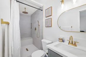 Stylist home close to beach - Image 5
