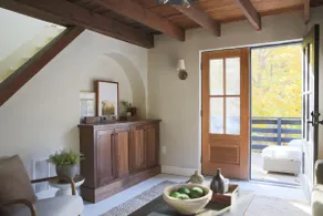 The Creek House: Waterfront with Hot Tub & E-bikes - Image 4