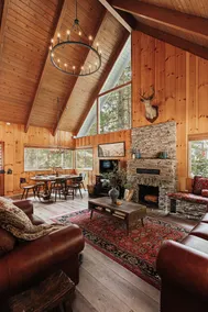 Walk to Lake, A/C, Lake Access, Main Lvl Bedroom - Image 2