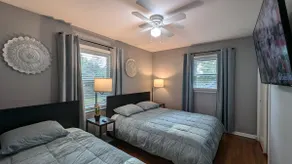 Cozy, quiet retreat in south KC - Image 5