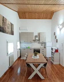 Noventa Venice Apartment - Image 4