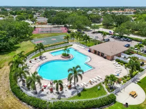 Cozy Townhouse in Bradenton - Image 2