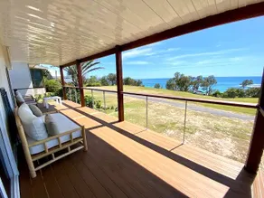 Entire 4 bedroom beach house - Image 2