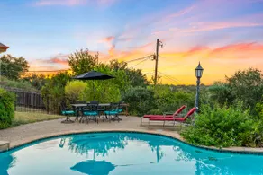 Private Annex Studio w/Separate Entrance & Pool - Image 4