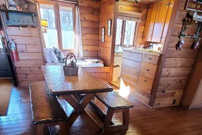 Marvin Gardens Cabin - Image 5