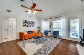 Modern & Spacious|3BD/2BA|Central Frisco Luxury - Image 4