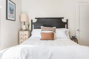 The Library Suite | Steps to Beach & Downtown - Image 2