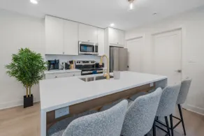 1 BR w/ Rooftop & Wrigley Views! - Image 2