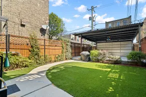 NEW 4BD / 4BTH - 2 UNITS - Wicker Park - Image 3