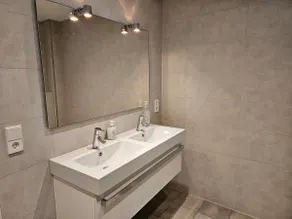 2024 Renovated 3BR Apartment - Image 5