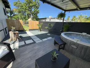Cozy oasis and ideal location - Image 3