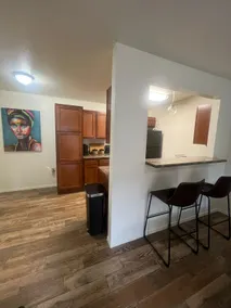 Cozy One Bed One Bath Apartment - Image 3