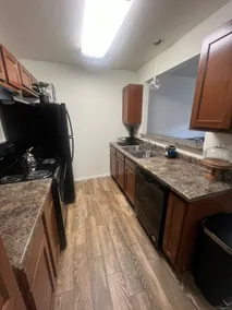 Cozy One Bed One Bath Apartment - Image 4
