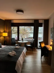 Rhine Panorama Suite with Balcony - Image 5