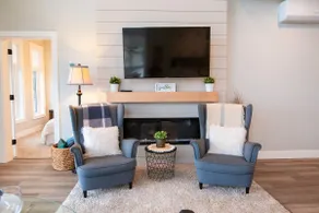 The Luna | New Penthouse w Patio, Lake & Mtn Views - Image 4