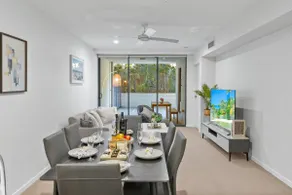 Modern New 2BR unit w/ Pool, Close to Airport/City - Image 2