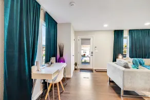 OneNinth-Luxury Downtown Retreat - Image 5