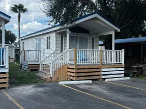 The Sleepy Turtle, with Pool Access! - Image 3
