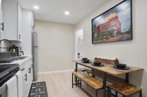 Cozy contemporary Heights House - Image 5