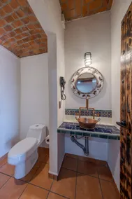T206-loft w/AC & swim pool - Image 4