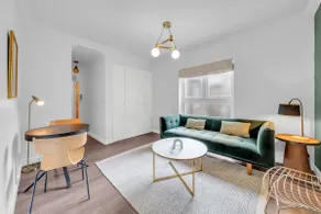 1-Bedroom City Sophistication: Unwind in Style! - Image 3