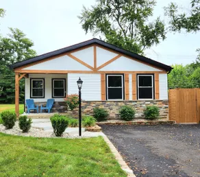 Updated Home with Fenced Backyard, sleeps 10 - Image 2
