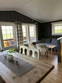 Nice spacious family cabin - Image 3