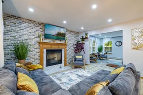 Lakewalk Home, 5 BRM, Hot Tub, Game Room, Grill! - Image 3