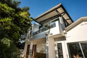 Modern Studio with Mountain View - Image 3