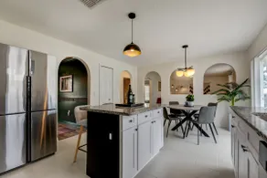 Clean, Bright Home For Up To 12! - Image 5