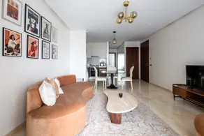 Luxury Eagle Hills Apartment - Best location - Image 4