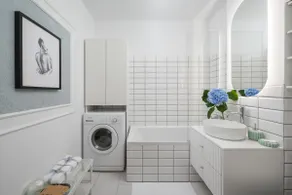 Beautiful 2-BR Suite • 900m to Cetral Station • AC - Image 4