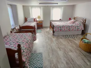 Swartzville Manor - Image 4