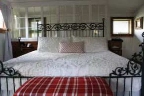 The Roxbury Cottage in the Catskill Mountains - Image 2