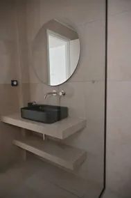 Newly Renovated 3 b/r Premium Sanctuary! - Image 4
