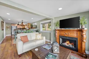 Pine Cove Cottage-Waterfront - Image 5