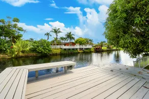 BBQs & Breezes: Waterfront Pool House Escape - Image 4