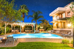 Mirsini Villa Private Pool & Jacuzzi - Image 2