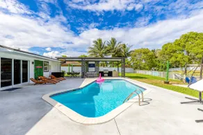 4b house nea Stadium/Pool/Lake/BBQ/kayak/voleyball - Image 2