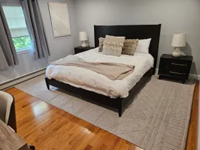 Brand New, Beautiful 2 BR Townhouse w/Parking! - Image 2