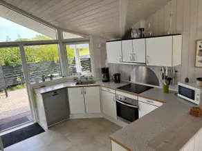 Beautiful summer house - Image 4
