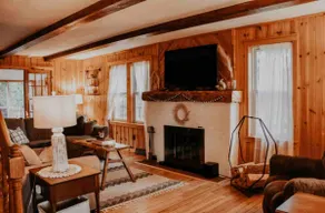 Cozy Cabin on the Creek, with Hot Tub! - Image 3