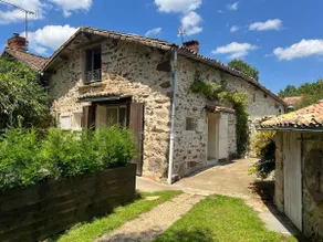 Romantic gîte with terrace & swimming pool - Image 3